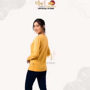 Áo Thun Nữ Tay Dài Cổ Tròn Màu Vàng Nghệ Đông Ấm Hè Mát Chất Liệu 100% Cotton Cao Cấp - Gold Rhino