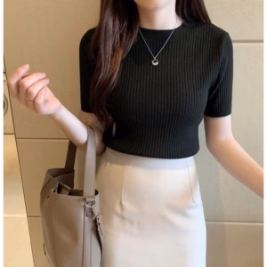 Áo Thun Gân Cổ Tròn Tay Ngắn Cực Hot Bhgs - Be Yourself