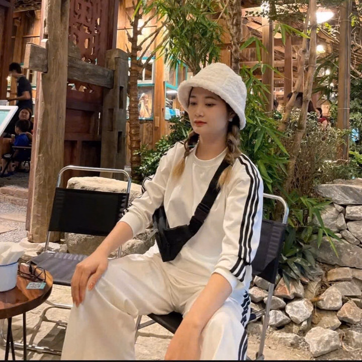 Set Đồ Nam Nữ Unisex 2 Món Áo Sweater & Quần Baggy 3 Sọc Thun Tổ Ong - Ausa House - Ảnh 13