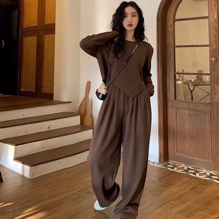 Set Đồ Nữ Áo Vạt Nhọn Kèm Quần Ống Suông Thun Nỉ Tăm - Ausa House - Ảnh 2