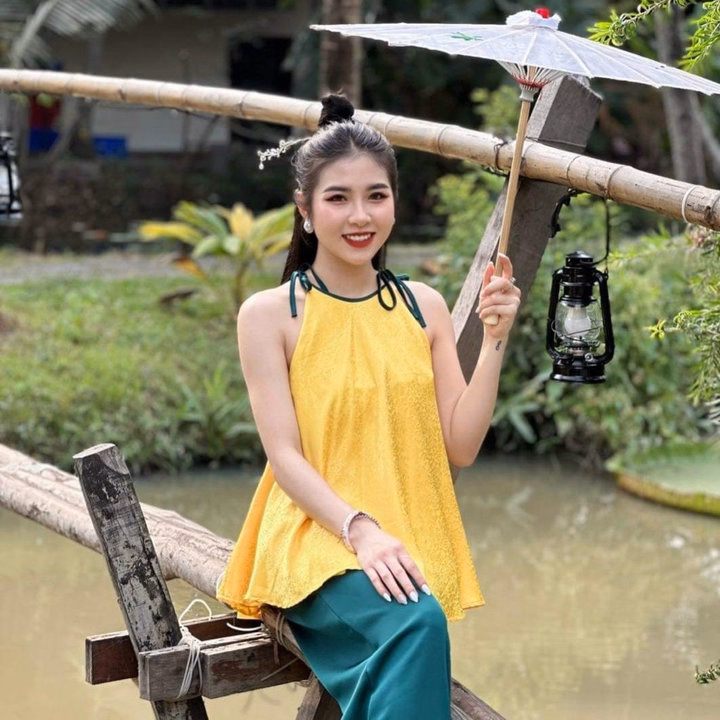 Set Áo Gấm Cổ Yếm Kèm Quần Ống Rộng Sh1000 - Sam Store - Ảnh 5