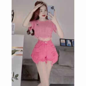 Quần Sort Jean Rách Tua Rua Lồi Túi - Lê Phương Boutique