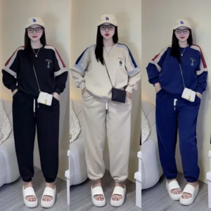 Set Bộ Đồ Thun Nỉ Nữ Có In Hình Chú Gấu Steye Phối Viền Sọc Tay Siêu Đẹp - Htm Fashion