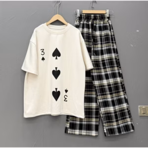 ( Kèm Ảnh Thật ) Sét Bộ Quần Kẻ Caro Ống Rộng + Áo Phông Su Hình Lá Bài 3 Bích Màu Trắng