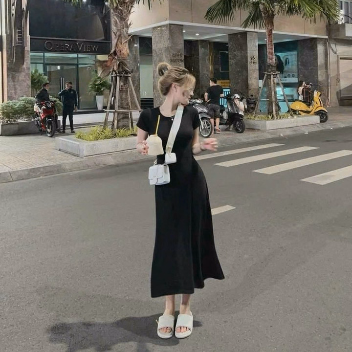 Đầm Thun Gân Tăm Siêu Dài Xẻ Tà Bh8501- Nana House - Ảnh 2