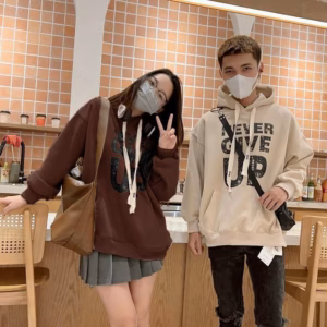 Áo Hoodie Cặp Đôi Nam Nữ Form Rộng Có Nón Tròng Đầu In Chữ Never Give Up -Htm Fashion