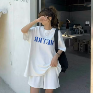 Set Bộ Đồ Lửng Mùa Hè Nam Nữ In Chữ Meyrr Chất Thun Cotton Co Giãn Thoáng Mát -Htm Fashion