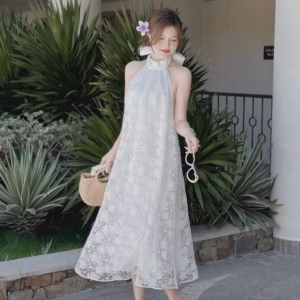 Đầm Ren Hoa Thêu Cột Nơ Cổ Yếm Bh110K- Sam Store