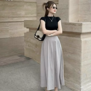 Set Áo Tăm Lạnh Kèm Chân Váy Cotton Lạnh Xếp Ly Sh85M- Sam Store