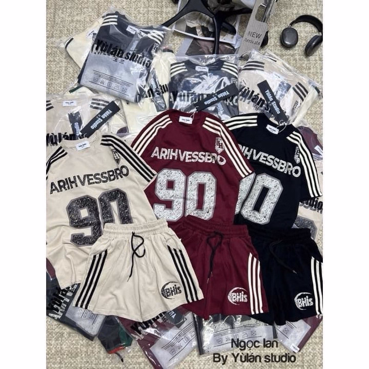 Sét Bộ Đồ Nữ In Hình Số 90 Hothit. Bộ Đồ Nữ Chất Cotton Thoáng Mát