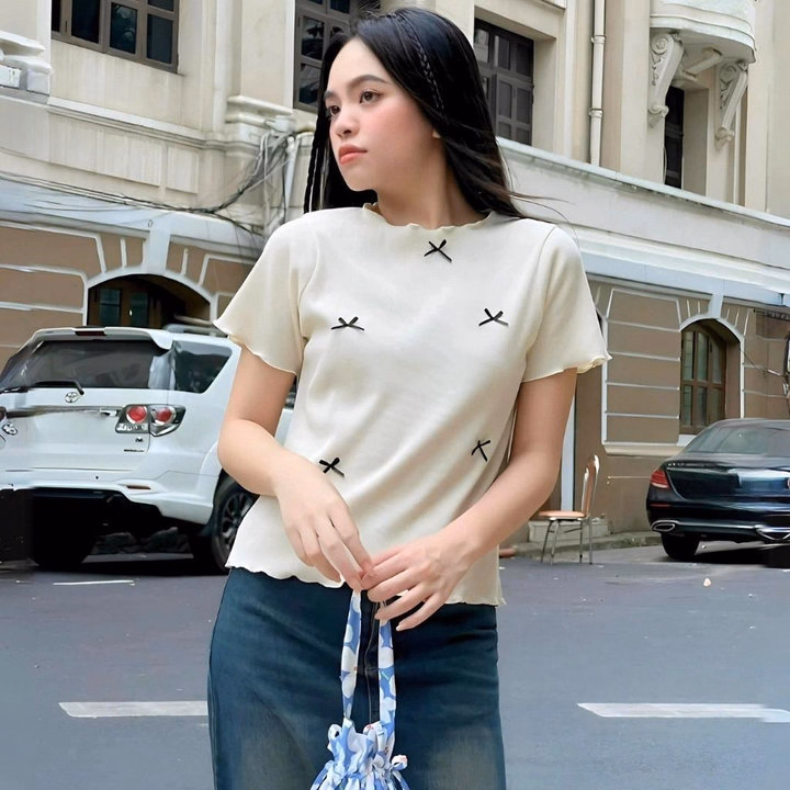 Áo Thun Brandy Coquette Tay Ngắn Cổ Tròn Cuốn Biên Bu32Y- Nana House - Ảnh 5