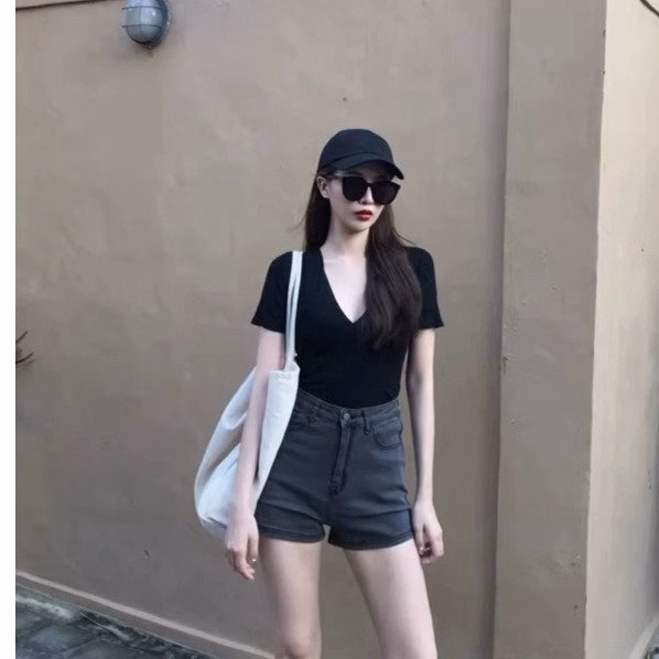 Áo Thun Tay Ngắn Cổ Khoét V Dáng Dài Nữ Trơn Ôm Body Ug378- Sam Store - Ảnh 5