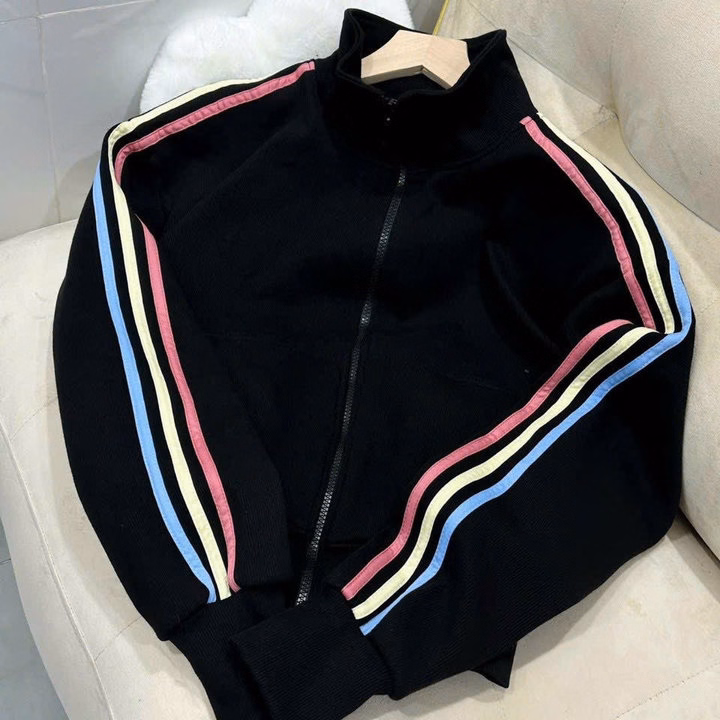 Áo Khoác Nỉ Croptop Có Túi Trong Phối Tay 3 Sọc Cầu Vồng Thiết Kế Tay Xỏ Ngón -Htm Fashion - Ảnh 3