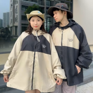Áo Khoác Dù Cặp Đôi Nam Nữ Form Rộng Có Túi Trong Họa Tiết In Chữ Camping What Có Nón -Htm Fashion