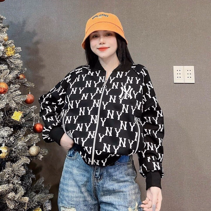 Áo Khoác Nữ Croptop Dáng Lửng Túi Phối Khóa Kéo In Chữ Ny Cá Tính -Htm Fashion - Ảnh 4