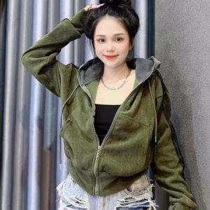 Áo Nhung Tăm Nữ Croptop Dáng Lửng Phối Tay 3 Sọc Có Nón Chống Nắng -Htm Fashion