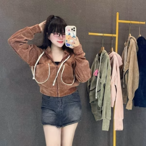 Áo Khoác Nhung Gân Nữ Croptop Dáng Lửng Thêu Chữ Dav Ở Nón -Htm Fashion