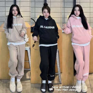 Set Đồ Bộ Nỉ Nữ Dáng Dài Có Nón Tròng Đầu In Chữ Jil Sander Chất Nỉ Mềm Mịn -Htm Fashion