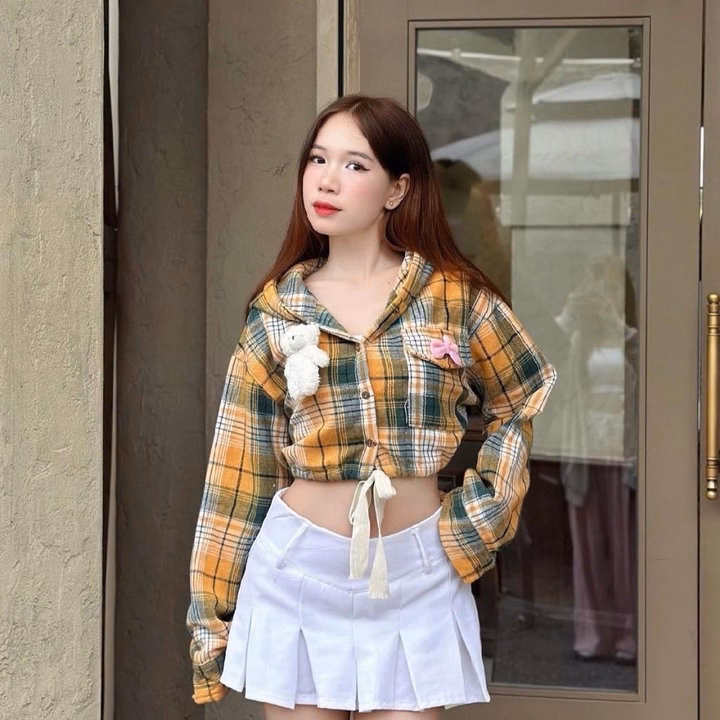 Áo Khoác Sơ Mi Nữ Croptop Sọc Caro Tặng Áo Trong Có Nón Thêu Gấu Như Hình 38-55Kg - Ảnh 4