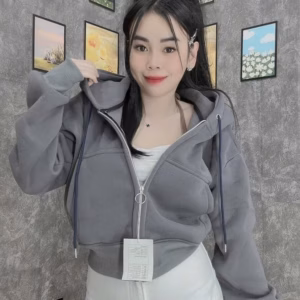 Áo Khoác Nỉ Nữ Croptop Có Nón Phối Túi Trong -Htm Fashion