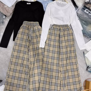 Set Bộ Thu Đông Quần Kẻ Caro Vàng Bbr + Mix Áo Thu Đông Trơn Dài Tay Cổ Tròn