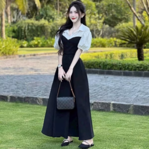 Set Áo Cổ Lá Phối Cổ Phối Tay Kèm Chân Váy Xòe Dài Q36- Sam Store