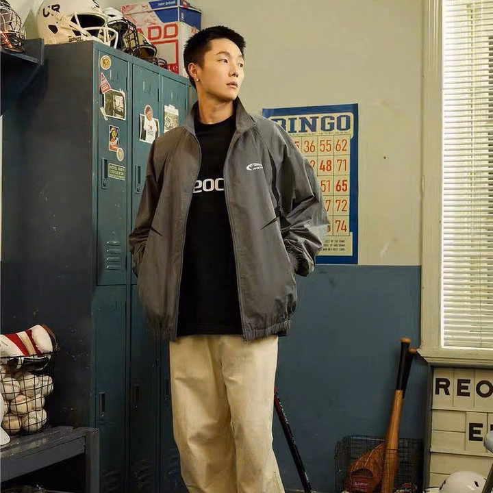 Áo Khoác Dù Unisex Nam Nữ Form Rộng In Sọc Tia Sét 2 Bên Hông Cá Tính Mạnh Mẽ Tp93 - Golden Dream - Ảnh 3