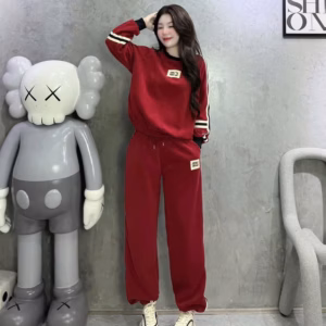 Sét Bộ Đồ Nỉ Nữ Uni Cổ Tròn Màu Đỏ Siêu Đẹp - Htm Fashion