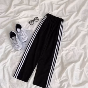 Quần Viền Thể Thao Kẻ Viền Rót