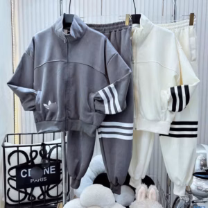 Sét Bộ Đồ Nỉ Uni 3 Sọc Thể Thao Nữ Cá Tính Hot Trend - Htm Fashion