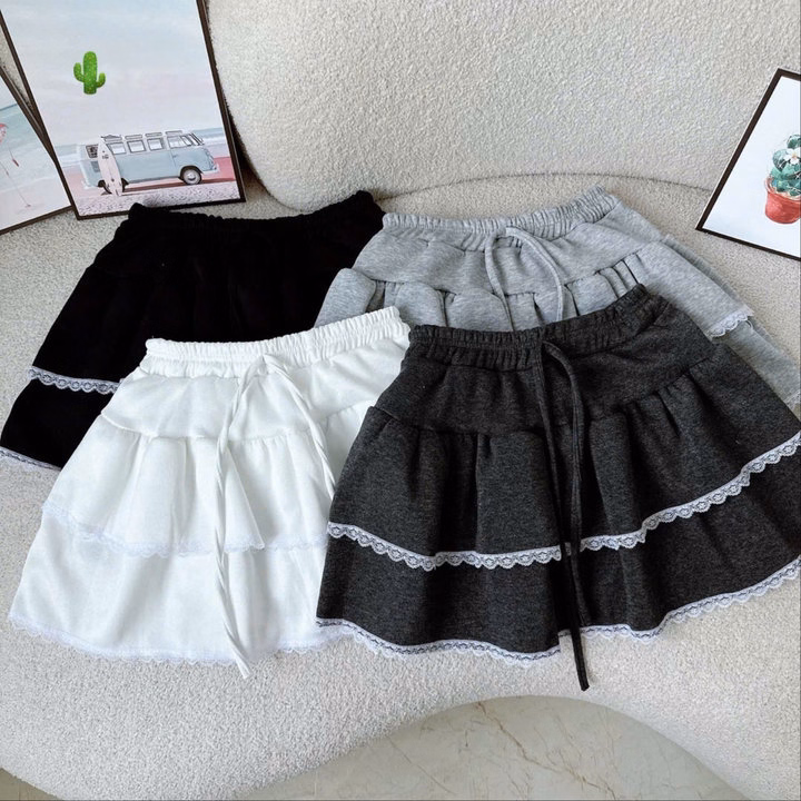 Chân Váy Tầng Phối Ren Nỉ Bông - Lê Phương Boutique