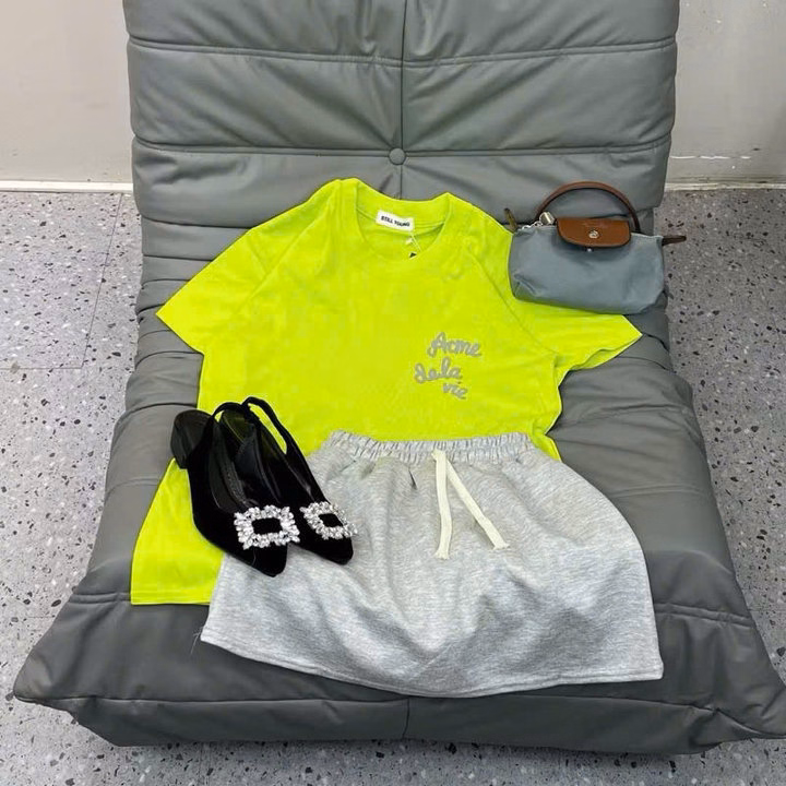 Set Váy Nữ Gồm Áo Thun In Nổi Chữ Acne Và Chân Váy Da Cá Có Quần Bảo Hộ Tp66 - Golden Dream - Ảnh 10