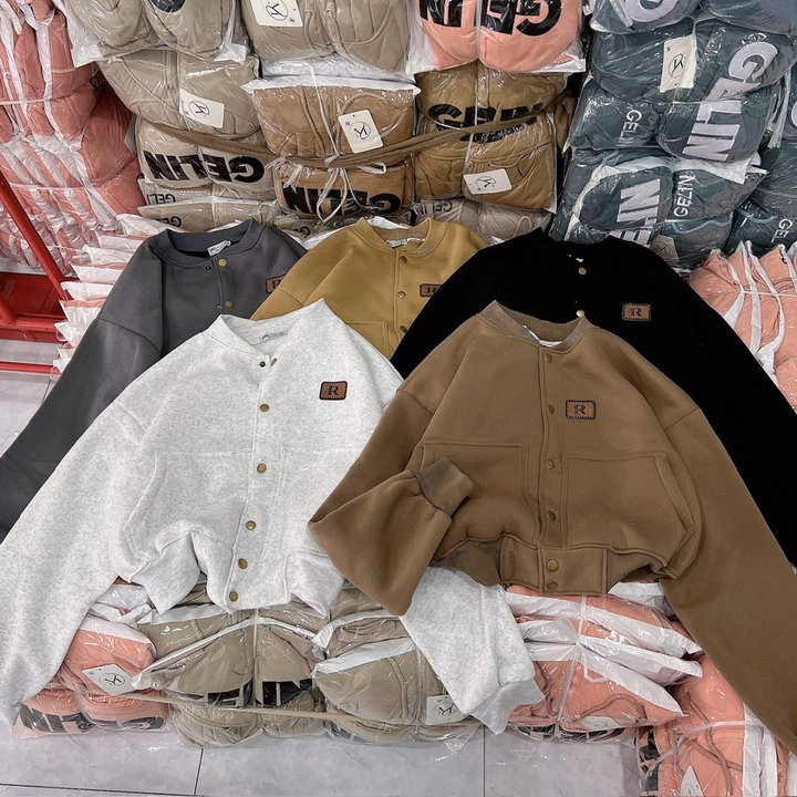 Áo Khoác Bomber Nỉ Phối Khuy Bấm Form Croptop Lửng - Htm Fashion - Ảnh 4