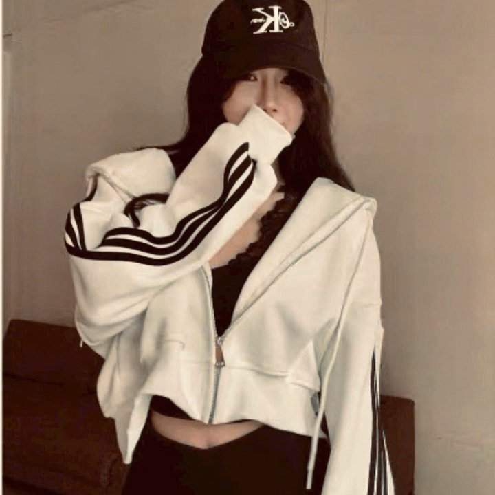 Áo Khoác Nỉ Croptop Nữ Thiết Kế Tay 3 Sọc Có Nón - Htm Fashion - Ảnh 7