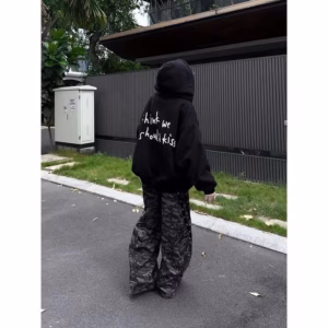 Áo Khoác Nỉ Nữ Form Rộng Có Túi Trong Ép Nổi Chữ Think We Sgould Kis - Htm Fashion