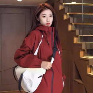 Áo Khoác Dù Nam Nữ Có Nón In Họa Tiết Chữ Ở Ngực - Htm Fashion