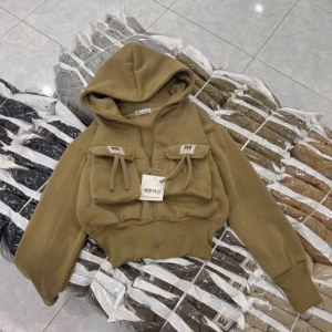 Áo Khoác Nỉ Dây Kéo Chất Nỉ Phối Túi Hộp Thêu Chữ M Form Rộng Siêu Dày Chống Nắng