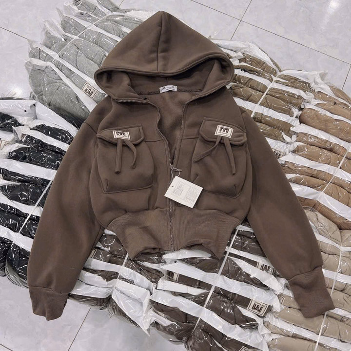 Áo Khoác Nỉ Dây Kéo Chất Nỉ Phối Túi Hộp Thêu Chữ M Form Rộng Siêu Dày Chống Nắng - Ảnh 4