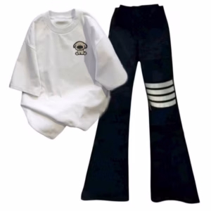 Sét Bộ Quần Loe + Mix Áo Phông In Hình Cún Nâu Ở Ngực Màu Trắng