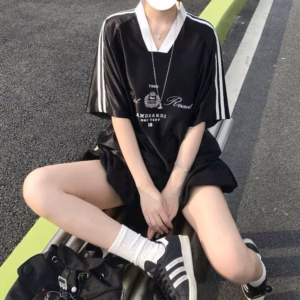 Áo Thun Unisex Cổ Tim Vải Mè Mềm Mịn In Chữ Roadd Tp65