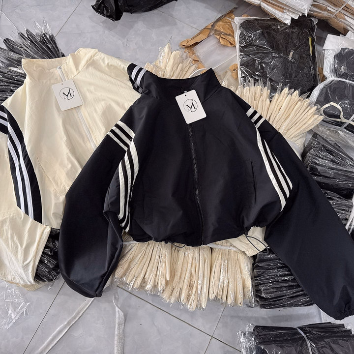 Áo Khoác Gió 2 Lớp Nữ Croptop Phối 3 Sọc Nách - Htm Fashion - Ảnh 3