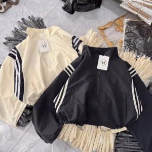 Áo Khoác Gió 2 Lớp Nữ Croptop Phối 3 Sọc Nách - Htm Fashion