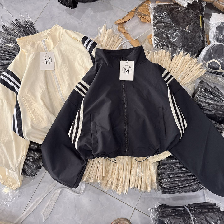 Áo Khoác Gió 2 Lớp Nữ Croptop Phối 3 Sọc Nách - Htm Fashion - Ảnh 4
