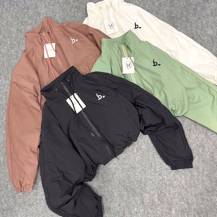 Áo Khoác Dù Nữ Nhăn 2 Lớp Form Lửng Thêu Chữ B Tay Phồng Tp64 - Ảnh 2