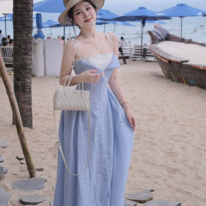 Váy 2 Dây Kẻ Xanh Dáng Maxi Dài Phối Ren Có Mút Ngực Đi Biển , Đi Chơi Dễ Thương