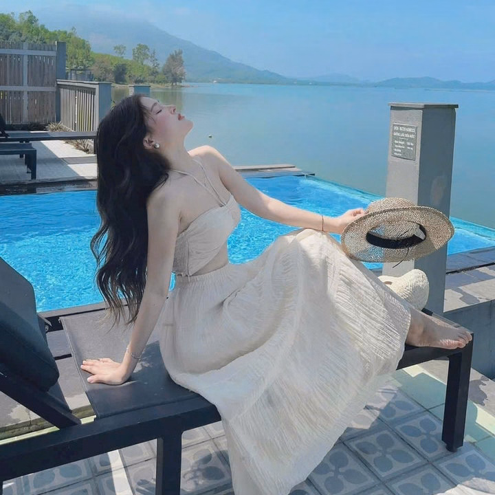 Đầm Maxi Đi Biển Set Váy Nữ Kèm Áo Quây Có Mút + Chân Váy Dáng Dài Vải Tơ Xốp - Ảnh 3