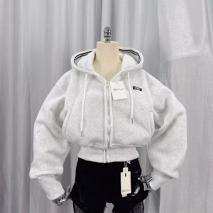 Áo Khoác Nỉ Lửng Nữ Croptop Có Nón Rộng Thêu Miu - Htm Fashion