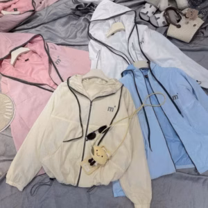 Áo Khoác Gió Vải Dù Nhăn [T87] Form Rộng Thêu Chữ M Dáng Dài Có Nón Basic Nữ Hot Hit