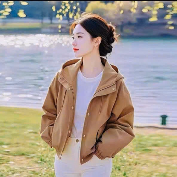 Áo Khoác Kaki Nữ Croptop Có Nón Thiết Kế Khóa Kéo Kèm Nút Bấm - Htm Fashion - Ảnh 2