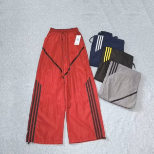 Quần Dài Ống Rộng Dù Gió 2 Lớp Phối Viền Sọc V Form Rộng Lưng Chun Unsiex Nam Nữ Mặc Hàng Ngày